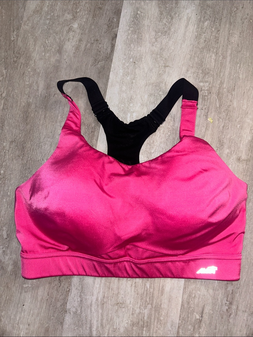 36dd adjustable lined sports bra